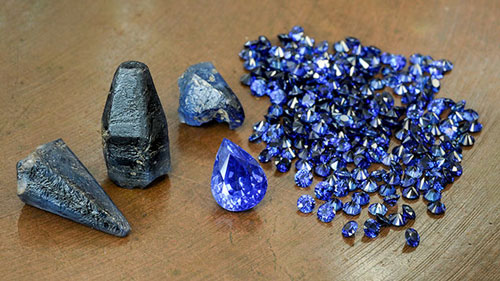 les pierres précieuses bleues